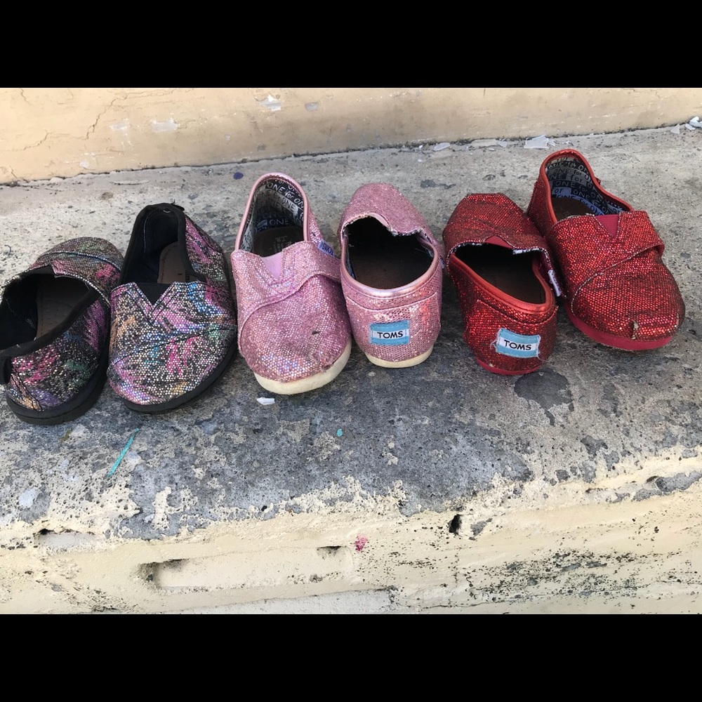 2 pairs of toms & flat shoes